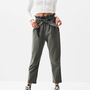 Kylie and Kendal causal high waisted pants olive green